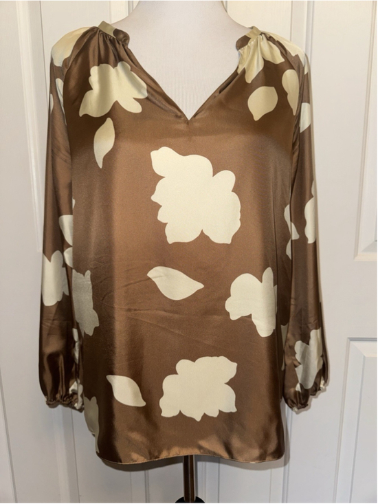 Theory Tops - Theory Silk Floral Blouse Neutral Minimalist Quiet Luxury Work Top Women's Small